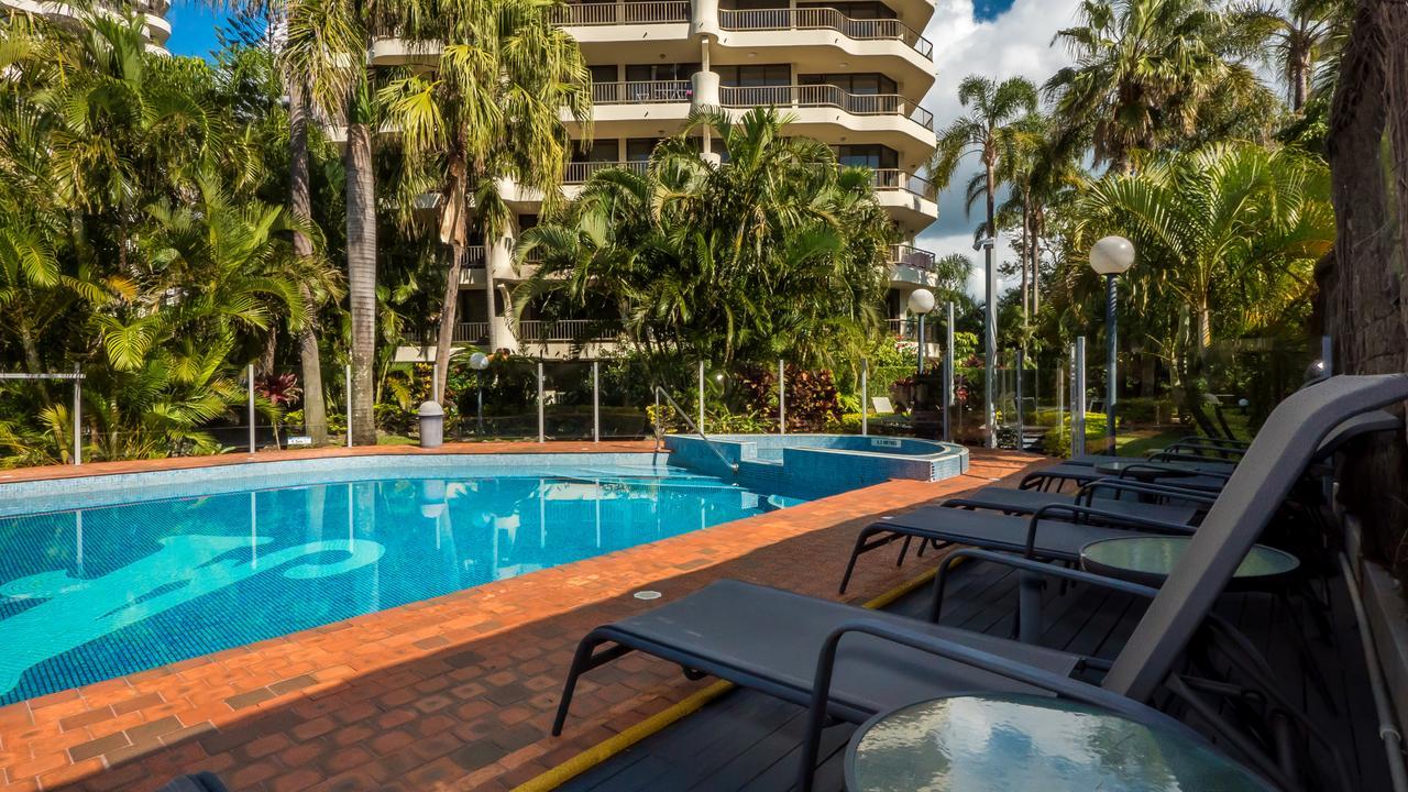 Aristocrat Apartments Голд-Кост Экстерьер фото